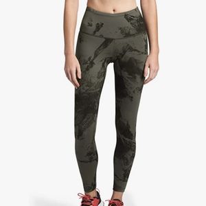 NWT North Face Motivation Leggings